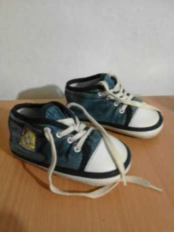 Первая обувь для малыша